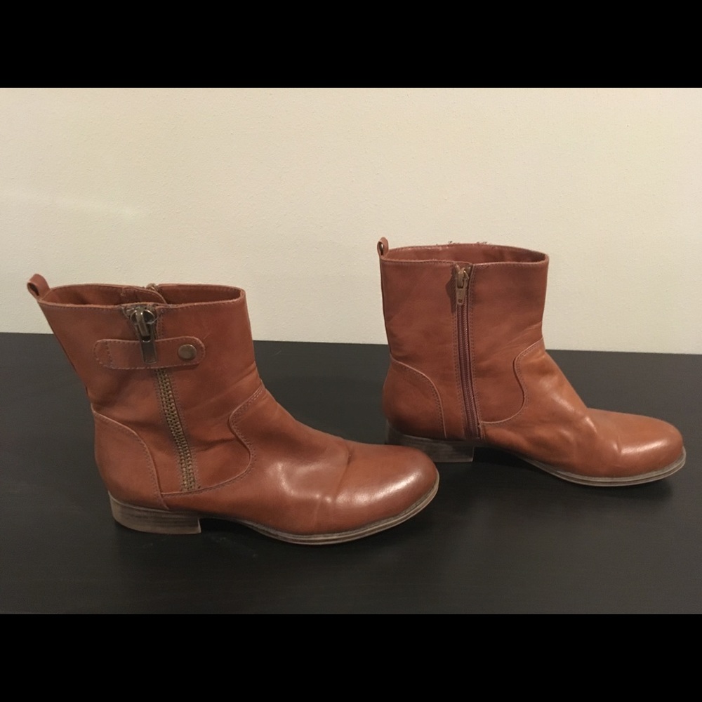 Naturalizer Ankle Boots